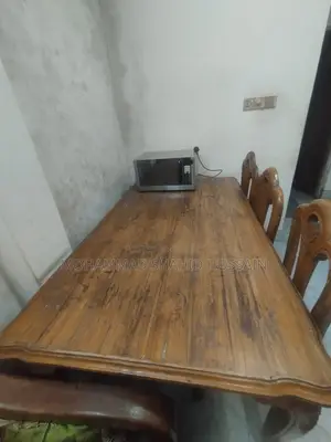 Dining Table Victoria Design