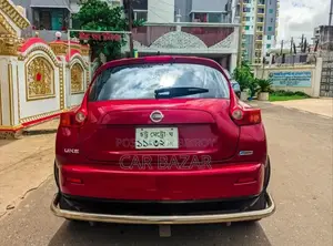 Nissan Juke 2012 Red