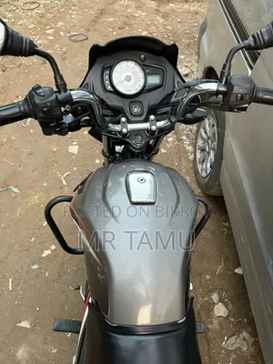 TVS Metro Plus 2023 Gray