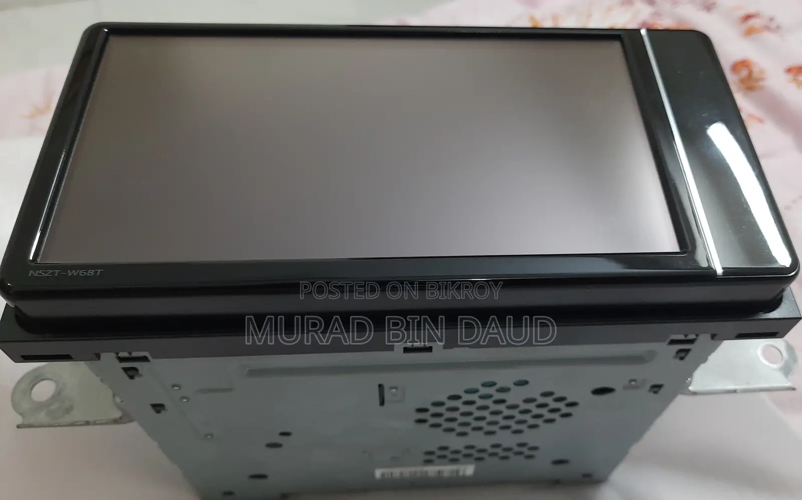 Car Multimedia Player - Toyota Genuine NSZT-W68T Reconditioned