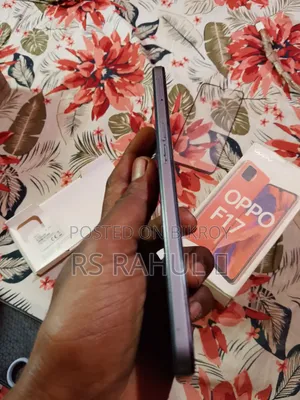 ওপ্পো এফ১৭ ১২৮ জিবি ব্ল্যাক