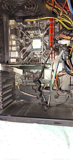 Desktop Computer Gigabyte GB-BACE-3010 16GB HDD+SSD 256GB