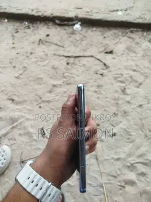 নতুন বিচ বাগি ২০২৫ হলুদ