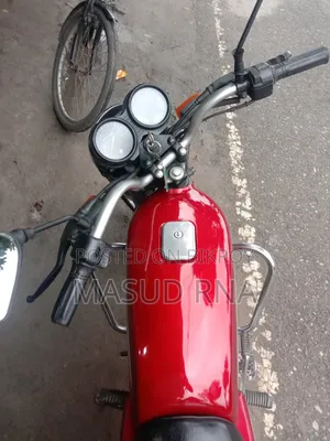 Bajaj Boxer 100 2001 Red