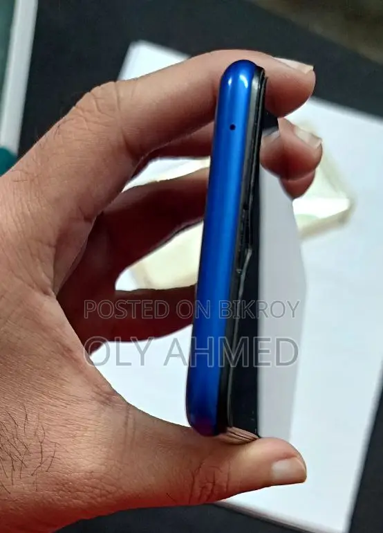 Realme 64 GB Blue