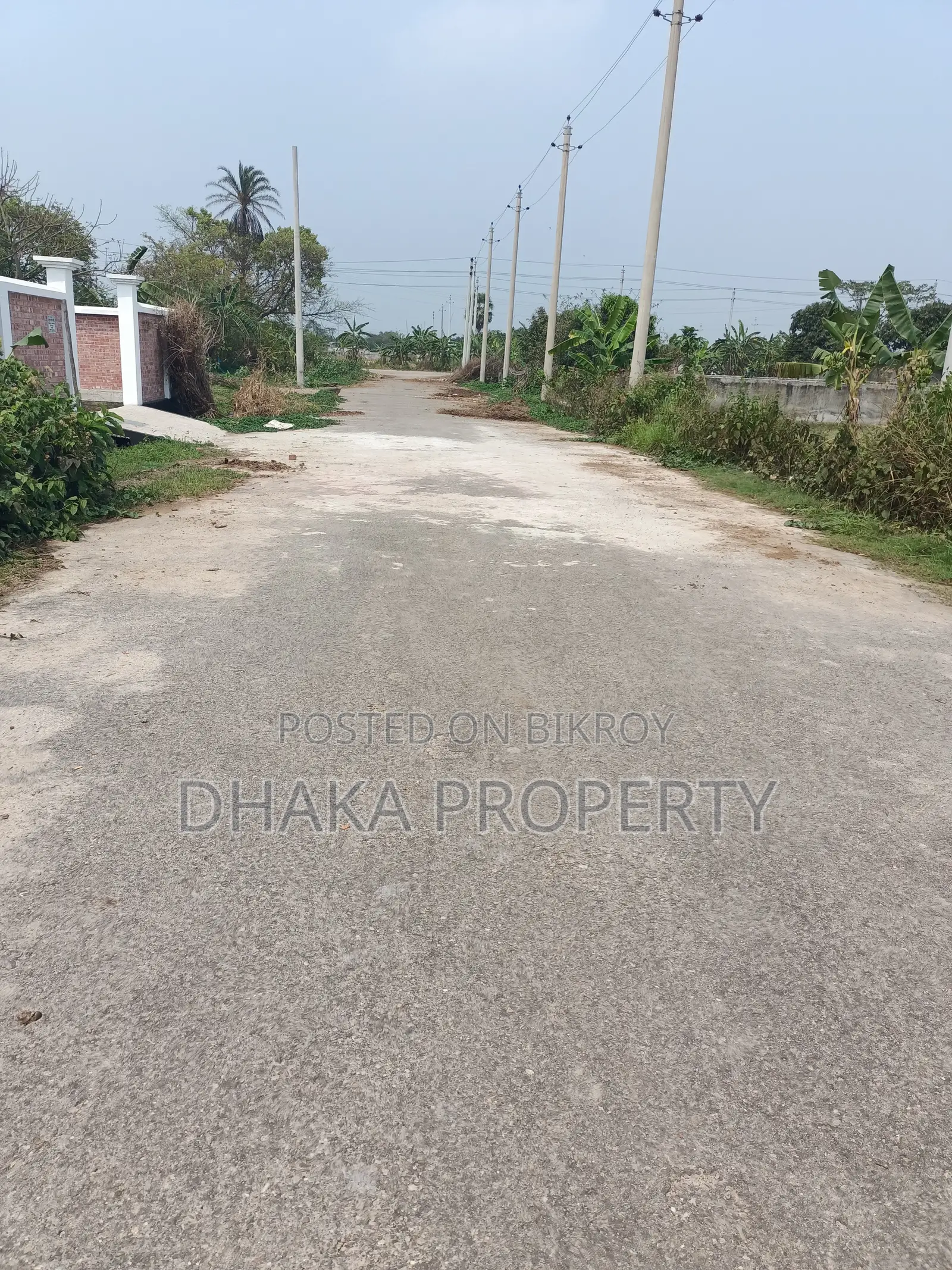 300ft Expressway 3 Katha West at Sector-13
