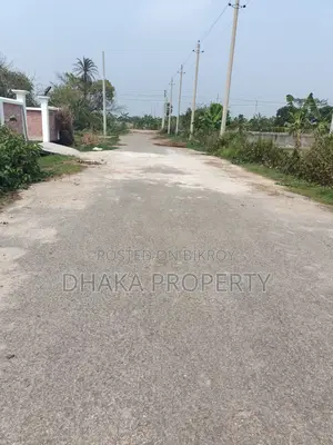 300ft Expressway 3 Katha West at Sector-13