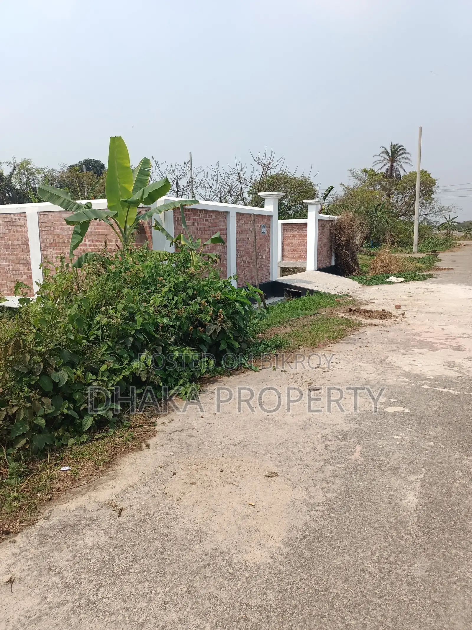 300ft Expressway 3 Katha West at Sector-13