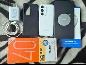 Tecno Spark 40 Pro 256 GB White