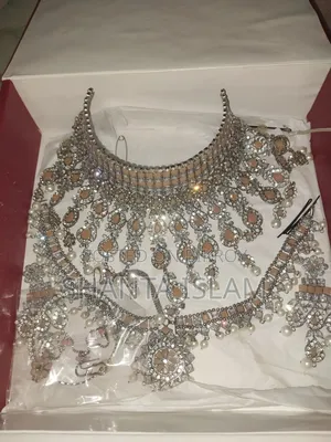 মহিলাদের গয়না
