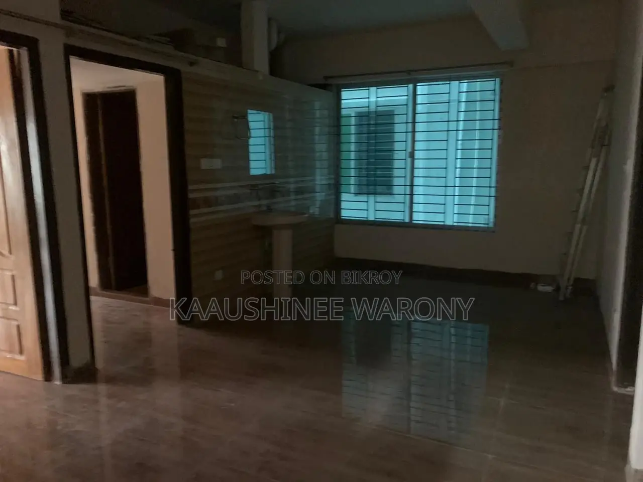 বসিলায় ৪ বেডরুমের অ্যাপার্টমেন্ট বিক্রয় হবে