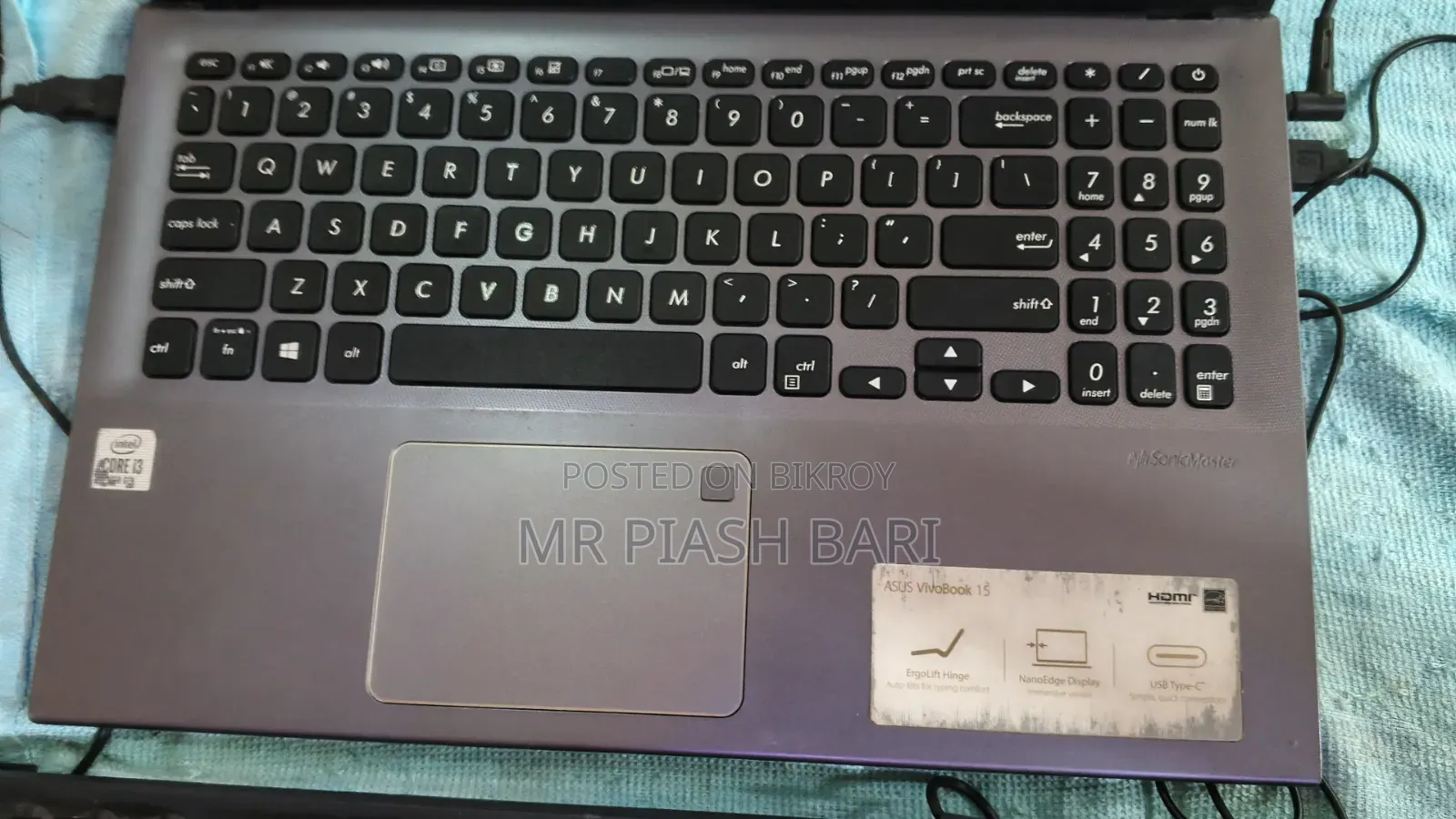 Laptop Asus VivoBook X540SA 8GB Intel Core I3 SSHD+SSD 500GB