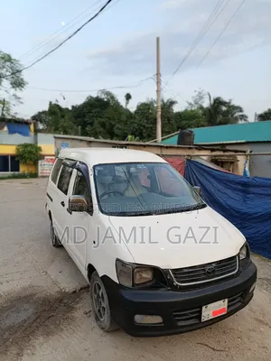 Toyota TownAce 2004 White
