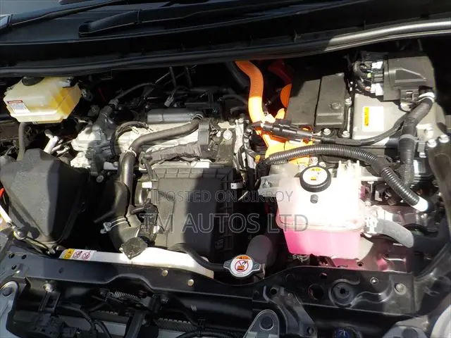 Toyota Esquire 1.8 FWD Hybrid (7 Seater) 2021 Black