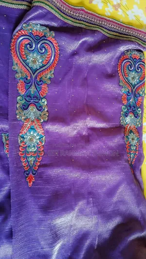 ইউকে শাড়ি বিক্রির জন্য