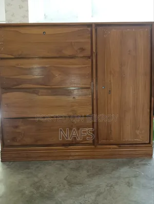 ওয়ারড্রোব বিক্রি