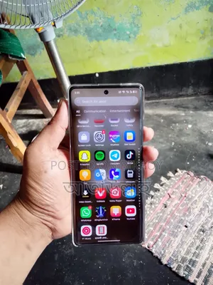 New Infinix Hot 10 64 GB White