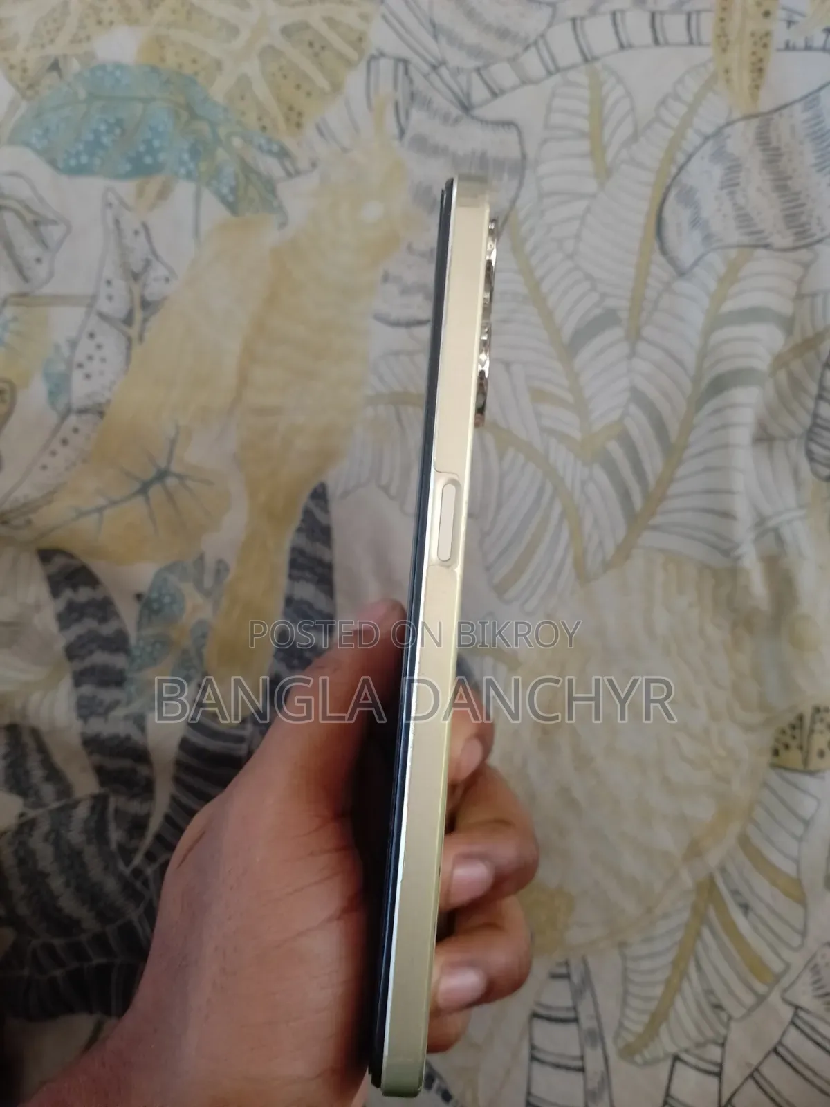Realme V30 128 GB Rose Gold