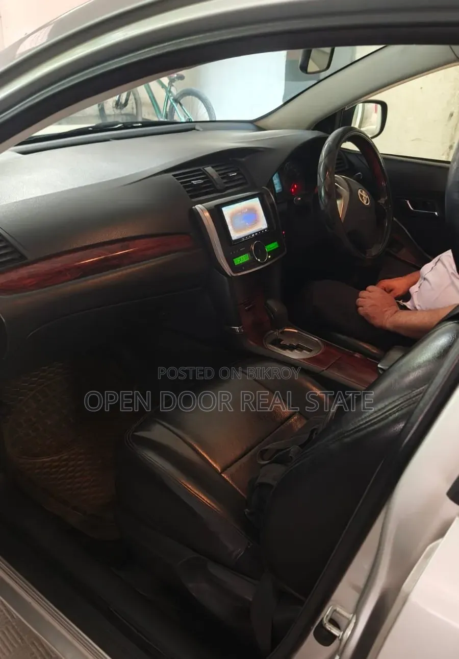 Toyota Allion 2012 Silver