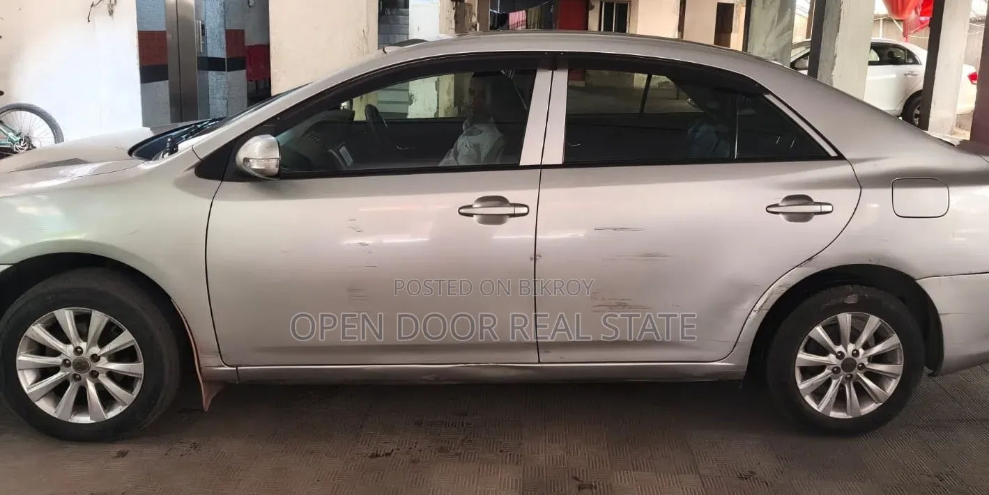 Toyota Allion 2012 Silver