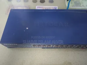 Prosafe 24 Port 10/100 Switch