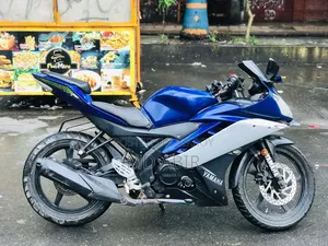 Yamaha R1 2012 Blue
