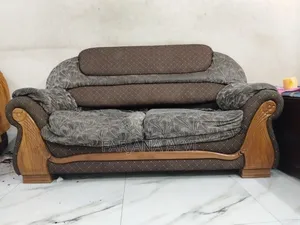 সোফা সেট ব্যবহৃত