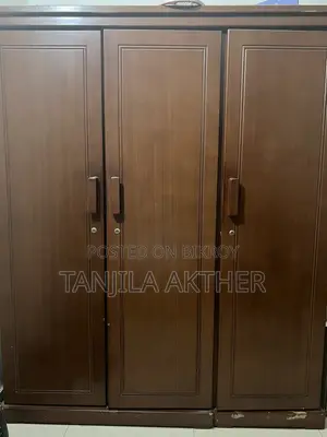 Almirah / Cupboard