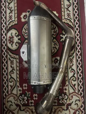Original Akrapovic Exhaust (R15 V3)