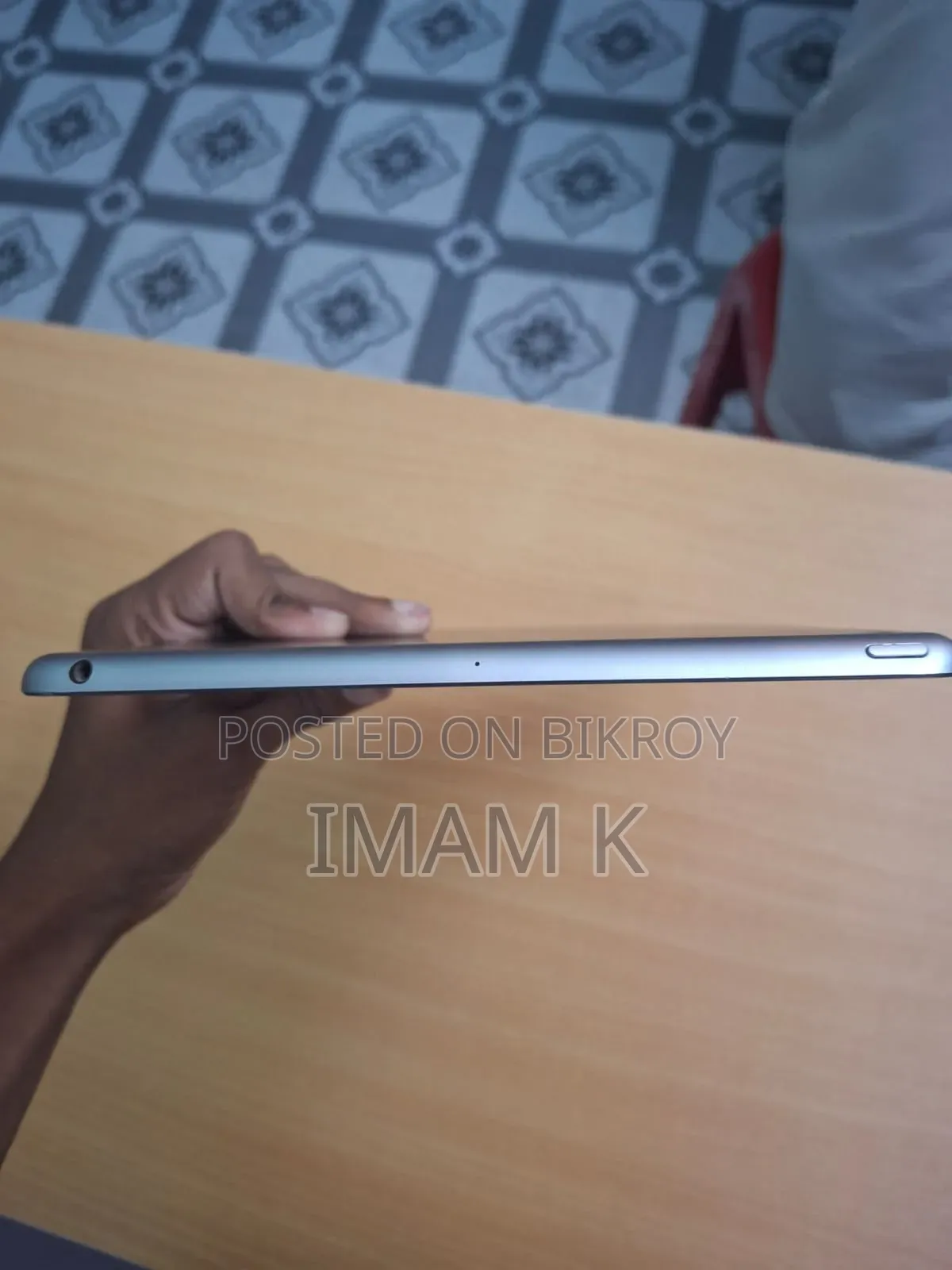 Apple iPad 5 (2022) 32 GB White