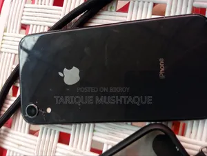 অ্যাপল আইফোন এক্সআর ৬৪ জিবি ব্ল্যাক