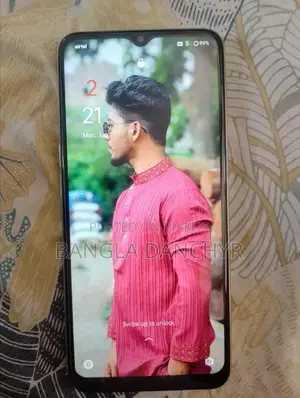 Realme V30 128 GB Rose Gold