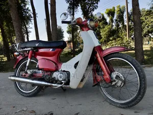 Honda Super Hawk ২০০২ রেড