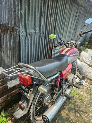 Hero Dawn 100 2011 Red
