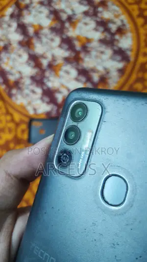 টেকনো স্পার্ক ৭ ৬৪ জিবি কালো