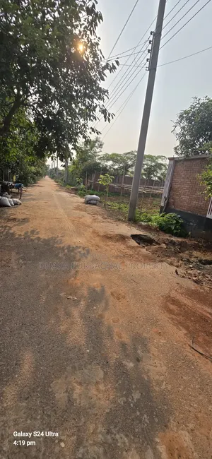 পূর্বাচল সেক্টর -১৪ বাউন্ডারি করা ৫কাঠা প্লট বিক্রয়
