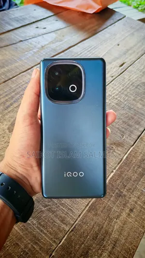 iQOO 256 GB কালো
