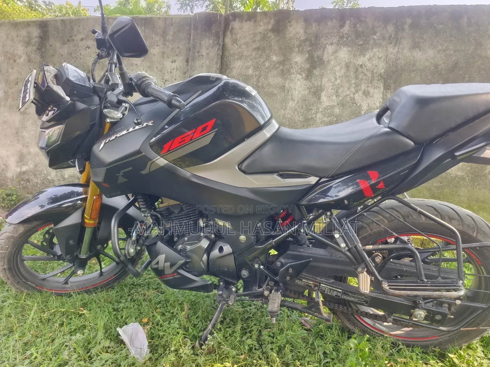 Hero Thriller 160R Refresh 2024 Black