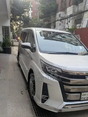 Toyota Noah 1.8 Front-Wheel Drive Hybrid (7 Seater) 2019 Pearl