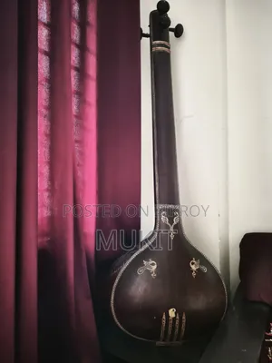 Tanpura Antique Piece Good Condition