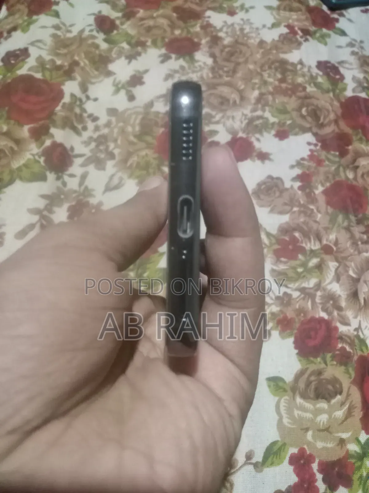 স্যামসাং গ্যালাক্সি এস২২ ৫জি ২৫৬ জিবি ব্ল্যাক