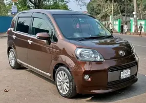 Toyota Porte 1.5 FWD 2015 Brown