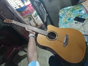 Tyma Acoustic Electric Guitar (Fishman Pickup)
