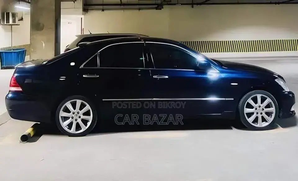 Toyota Crown 2004 Blue