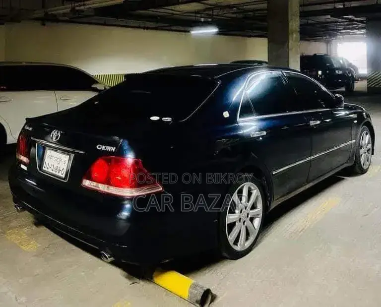 Toyota Crown 2004 Blue