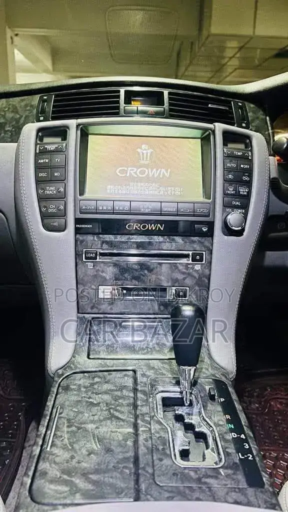 Toyota Crown 2004 Blue