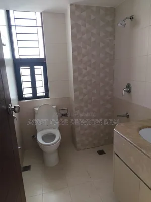 4-bedroom Apartment in Gulshan for Rent