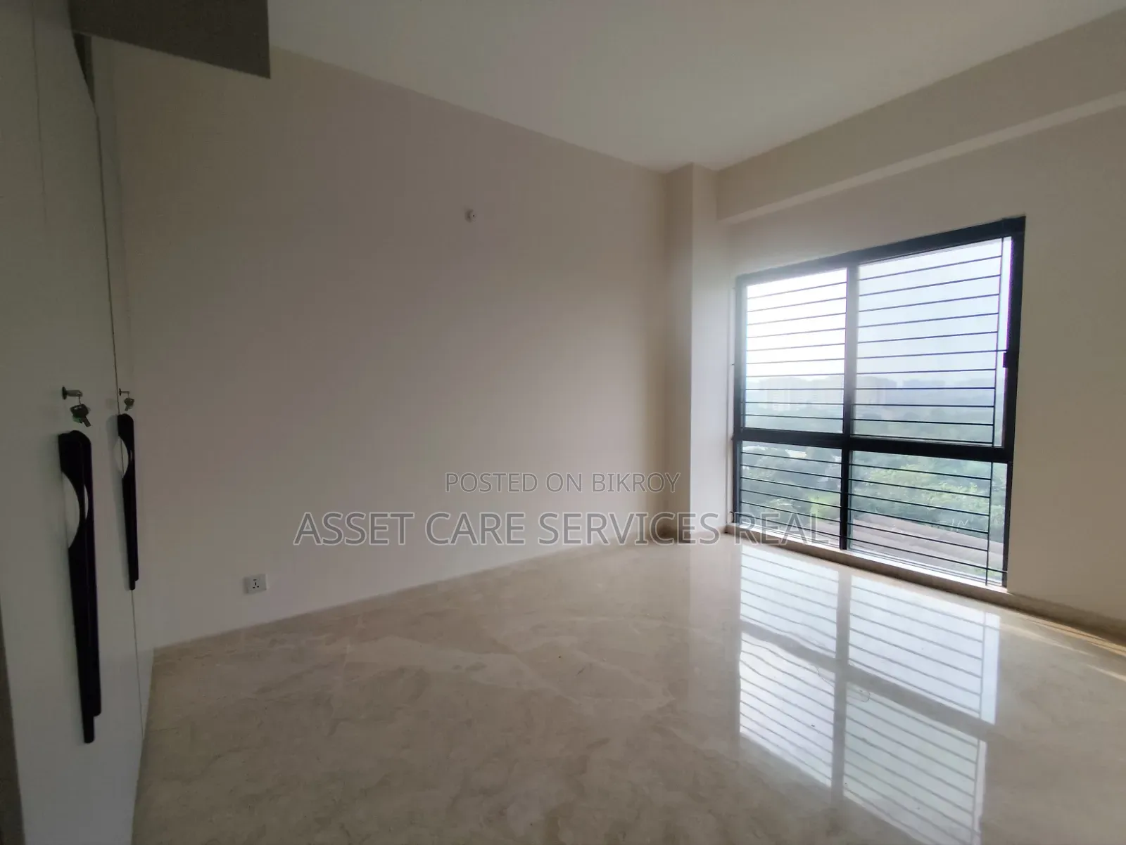 4-bedroom Apartment in Gulshan for Rent