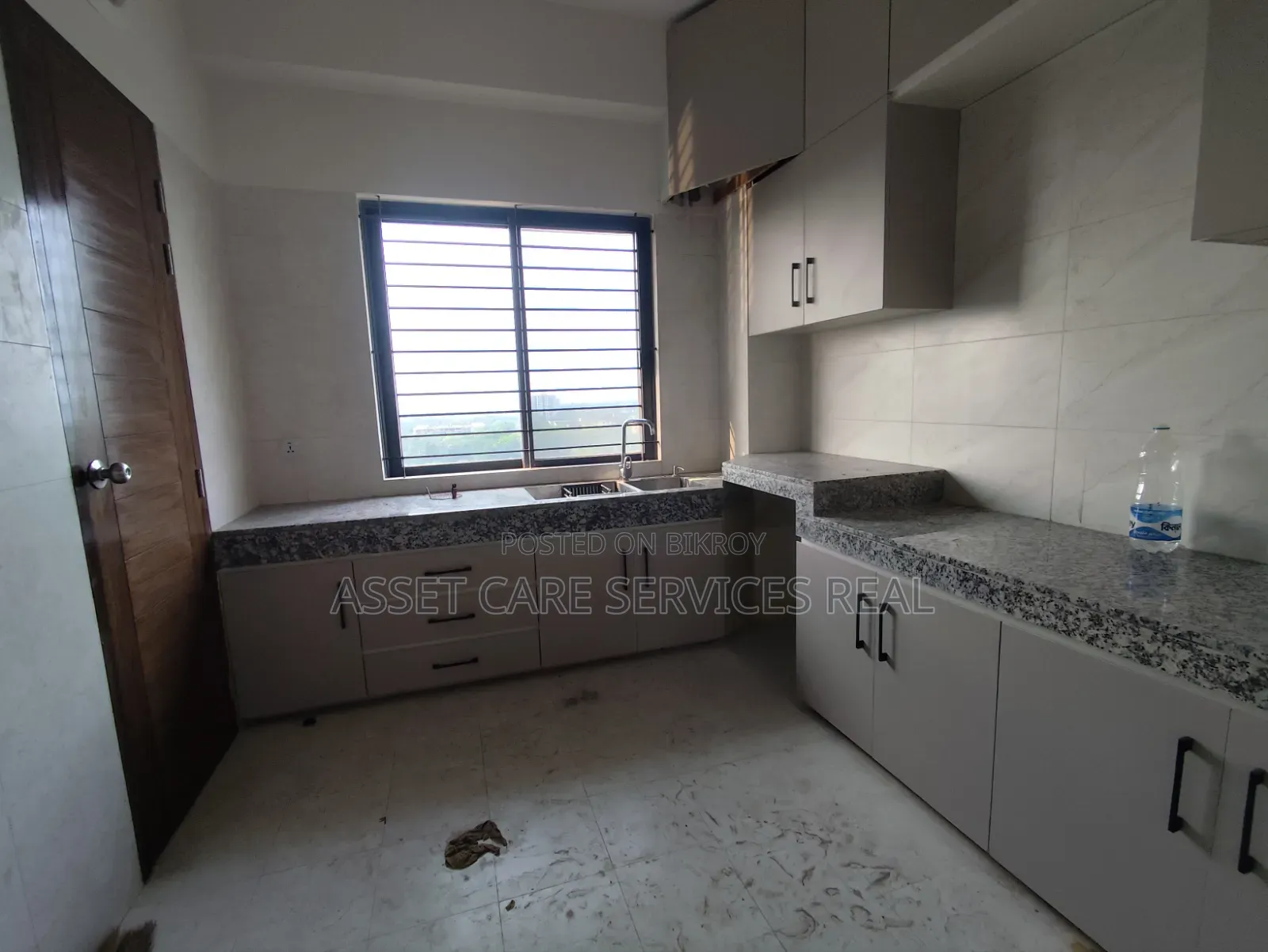 4-bedroom Apartment in Gulshan for Rent
