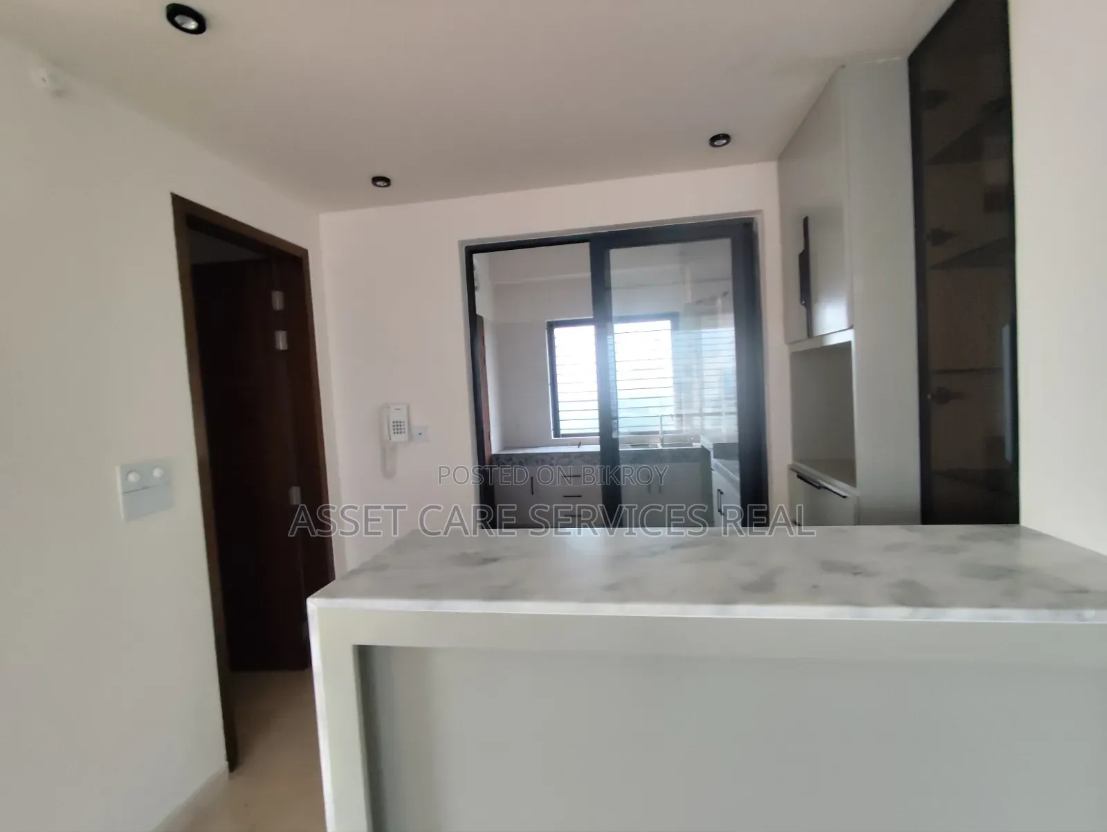 4-bedroom Apartment in Gulshan for Rent